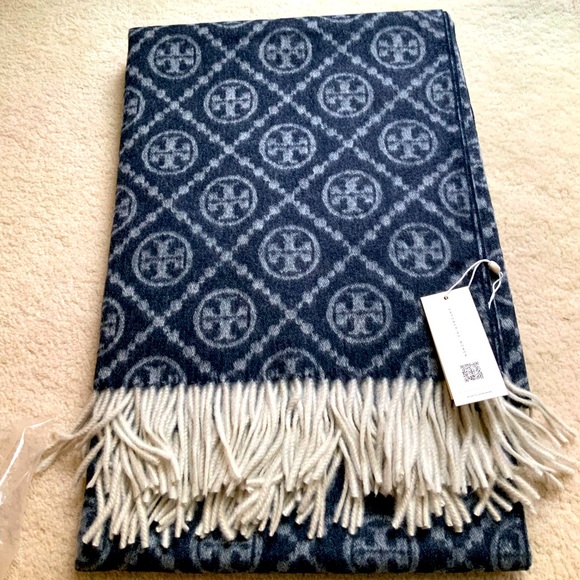 Tory Burch Other - TORY BURCH MONOGRAM NAVY AND FRENCH CREAM THROW FRINGE BLANKET